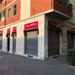 Insegne luminose per negozio di alimentari