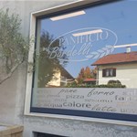 Decorazione con pellicola ad intaglio