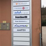 targhe in dbond per spazio multi azienda