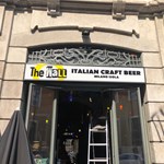 Insegna luminosa monofacciale per pub